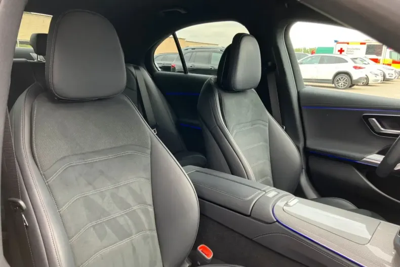 Mercedes-Benz E 200 din 2024 cu 16.500 km - oferta MER103470 - foto 7