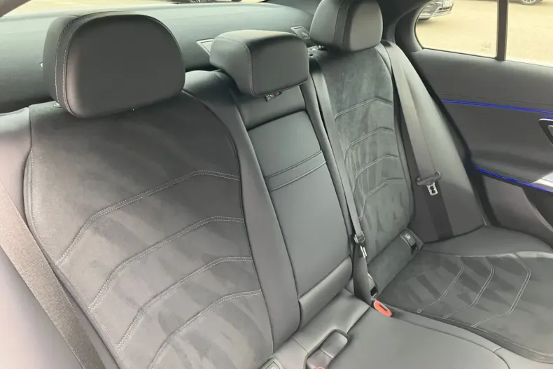 Mercedes-Benz E 200 din 2024 cu 16.500 km - oferta MER103470 - foto 8