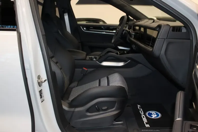 Porsche Cayenne din 2024 cu 27 km - oferta POR103473 - foto 5