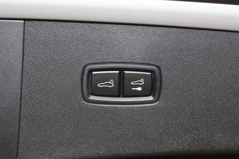 Porsche Cayenne din 2024 cu 27 km - oferta POR103473 - foto 12