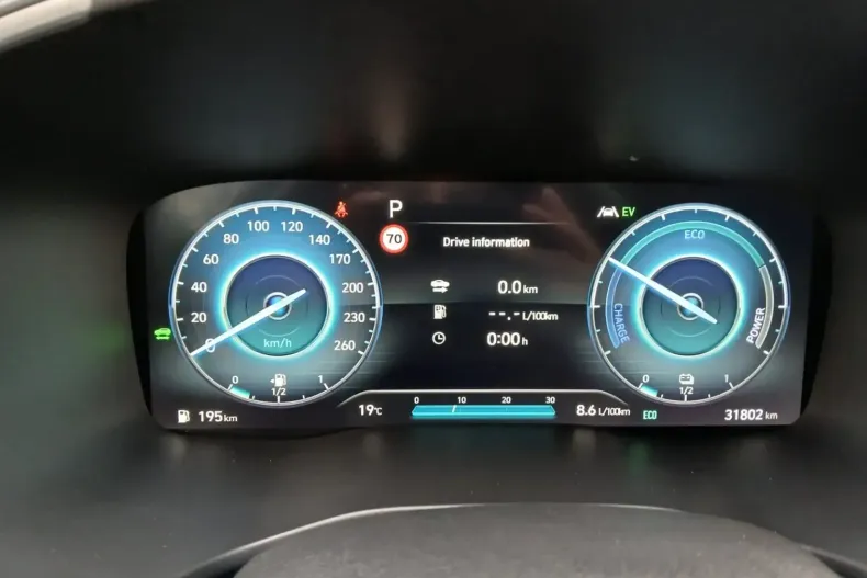 Hyundai SANTA FE din 2022 cu 31.802 km - oferta HYU103475 - foto 7