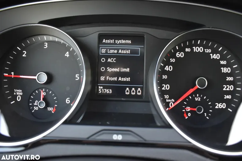 Volkswagen Passat din 2021 cu 51.763 km - oferta VOL103032 - foto 13