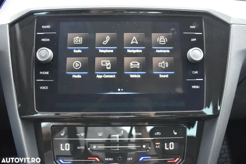 Volkswagen Passat din 2021 cu 51.763 km - oferta VOL103032 - foto 25