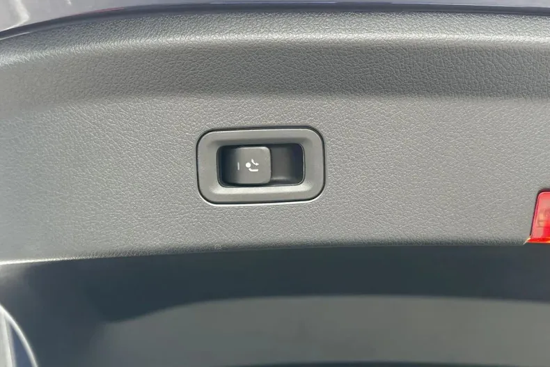 Mercedes-Benz GLE din 2025 cu 4.600 km - oferta MER103496 - foto 19