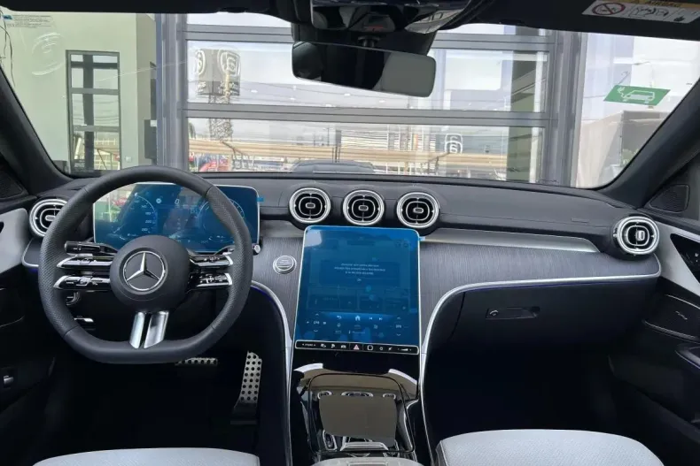Mercedes-Benz C din 2024 cu 8.331 km - oferta MER103500 - foto 11