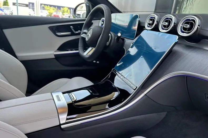 Mercedes-Benz C din 2024 cu 8.331 km - oferta MER103500 - foto 12