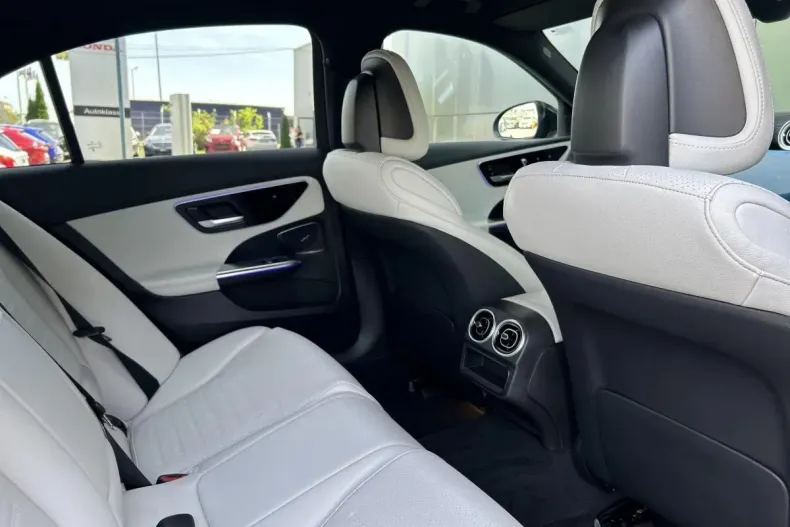 Mercedes-Benz C din 2024 cu 8.331 km - oferta MER103500 - foto 14