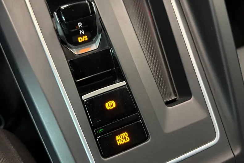 Volkswagen Golf din 2022 cu 43.000 km - oferta VOL103510 - foto 23