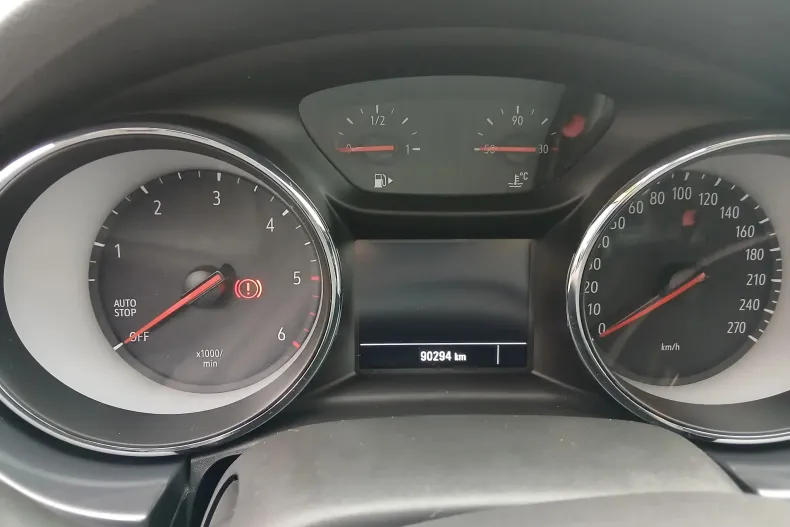 Opel Astra din 2020 cu 90.294 km - oferta OPE103521 - foto 6