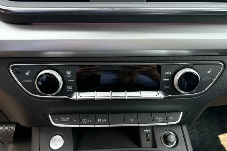 Audi Q5 din 2022 cu 49.976 km - oferta AUD103525 - foto 12