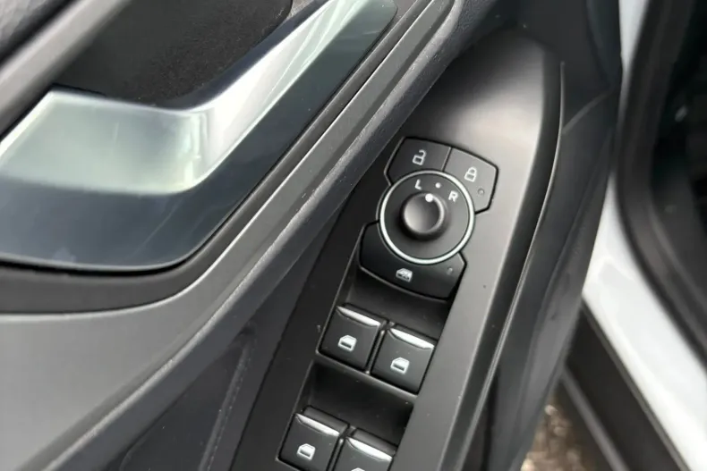 Ford Focus din 2022 cu 112.621 km - oferta FOR103529 - foto 11