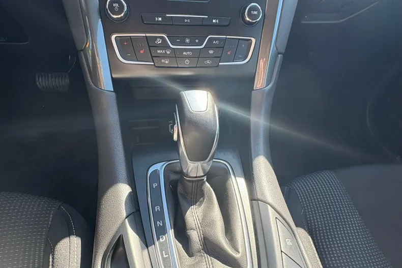 Ford Mondeo din 2021 cu 103.201 km - oferta FOR103531 - foto 8