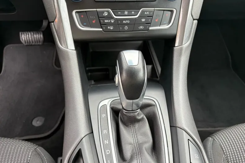 Ford Mondeo din 2021 cu 76.591 km - oferta FOR103542 - foto 14