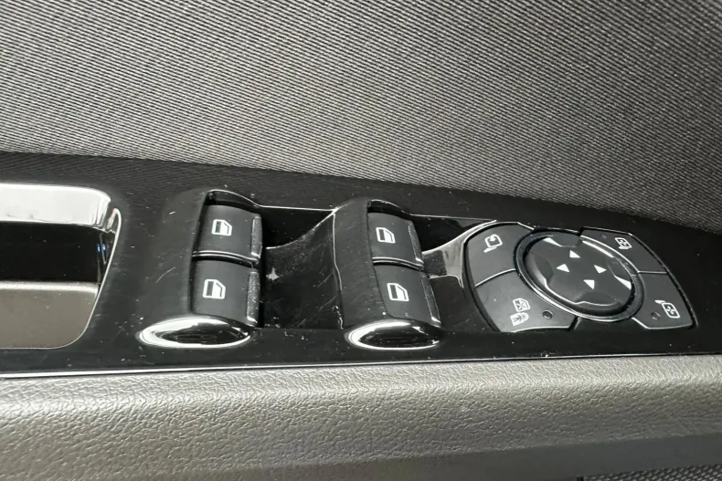 Ford Mondeo din 2021 cu 82.567 km - oferta FOR103548 - foto 5