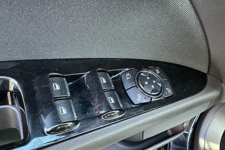 Ford Mondeo din 2021 cu 81.648 km - oferta FOR103550 - foto 7