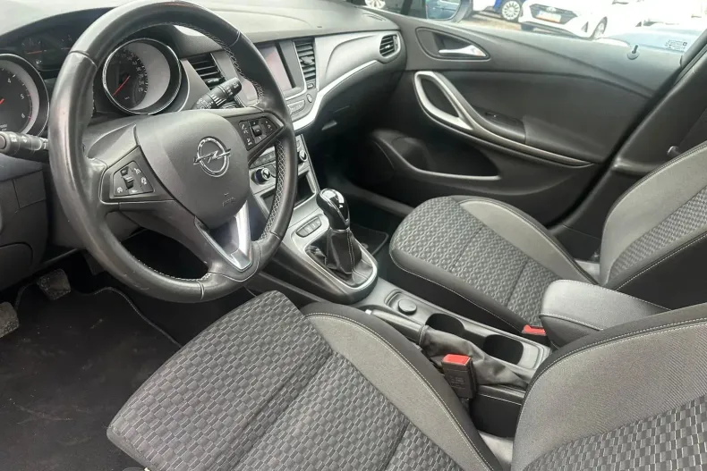 Opel Astra din 2020 cu 79.204 km - oferta OPE103551 - foto 6