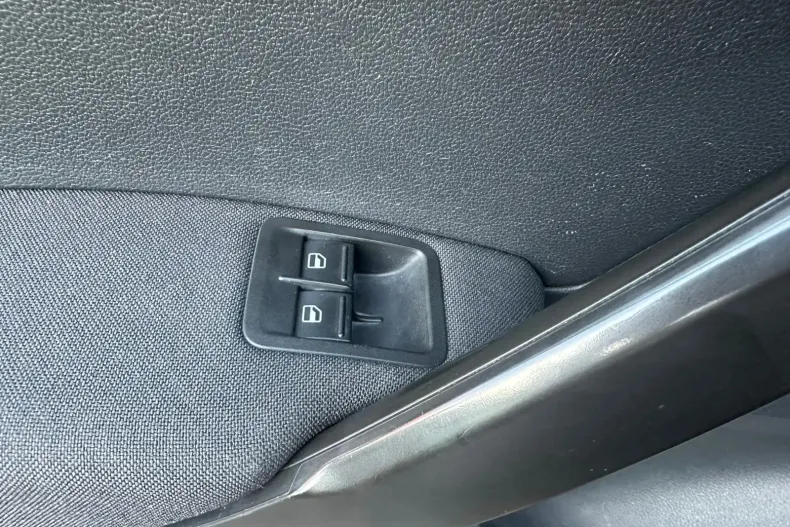 Volkswagen Caddy din 2019 cu 87.791 km - oferta VOL103553 - foto 9