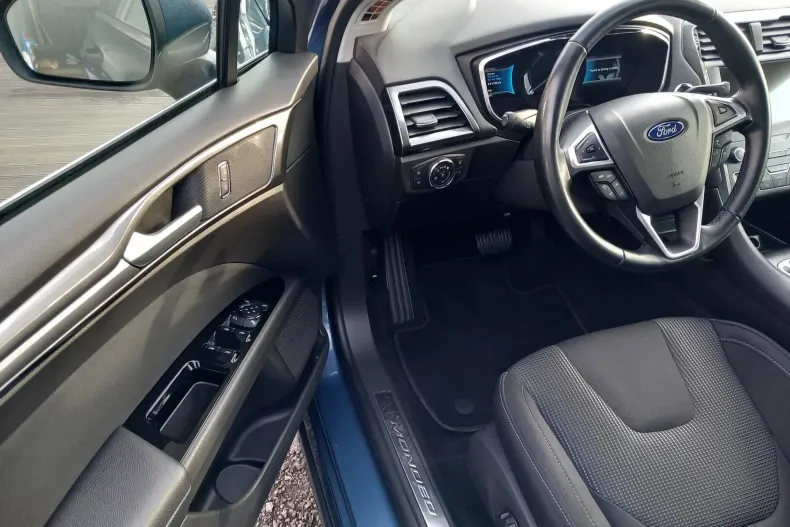 Ford Mondeo din 2021 cu 76.678 km - oferta FOR103554 - foto 8