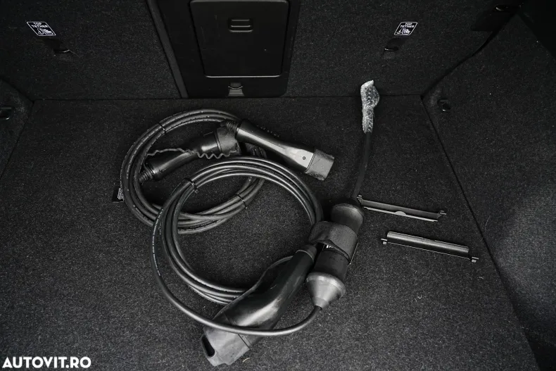 Volvo XC40 din 2022 cu 179.600 km - oferta VOL103600 - foto 11