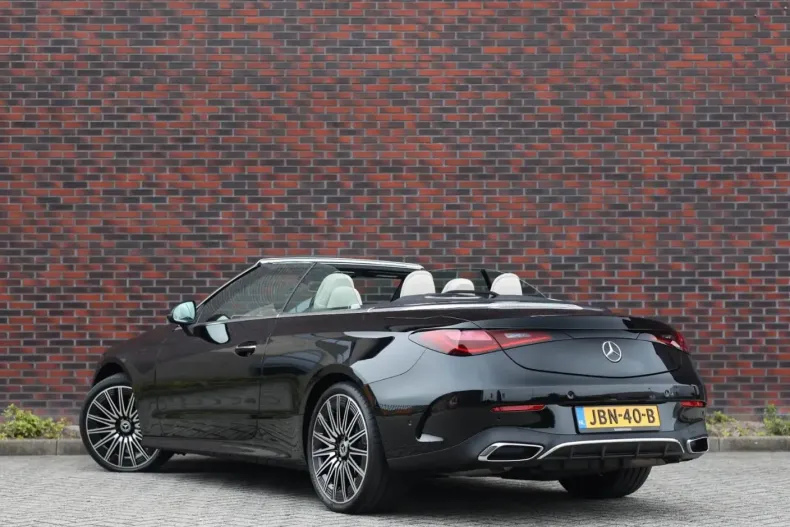 Mercedes-Benz CLE 300 din 2024 cu 5.510 km - oferta MER103611 - foto 2