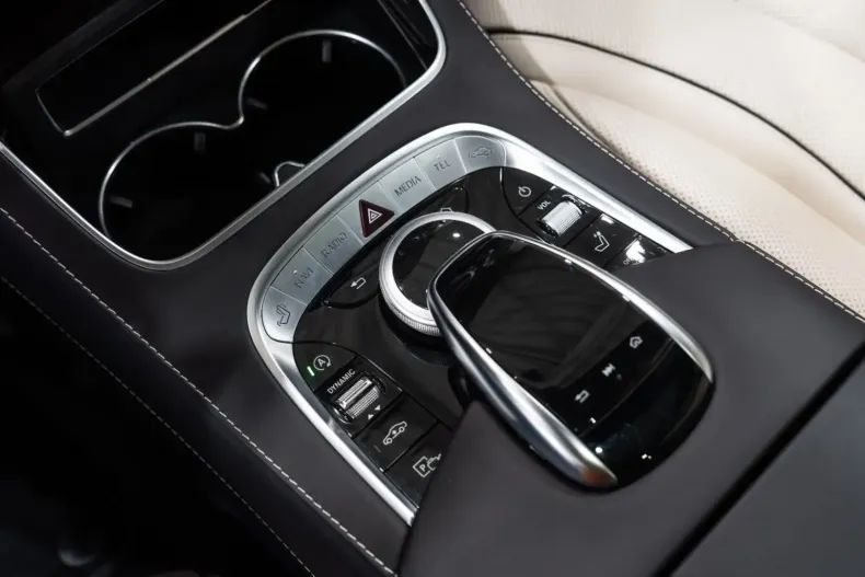 Mercedes-Benz S 560 din 2020 cu 43.347 km - oferta MER103619 - foto 23