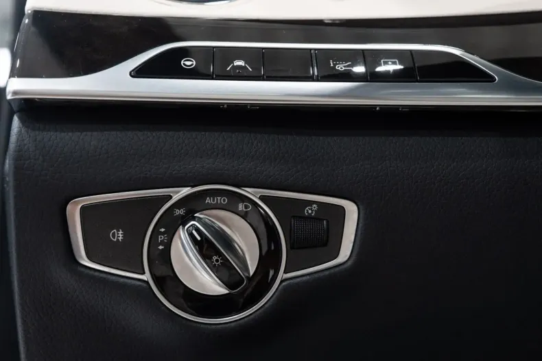 Mercedes-Benz S 560 din 2020 cu 43.347 km - oferta MER103619 - foto 27