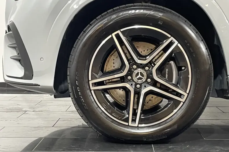 Mercedes-Benz GLE 300 din 2025 cu 8.600 km - oferta MER103624 - foto 10