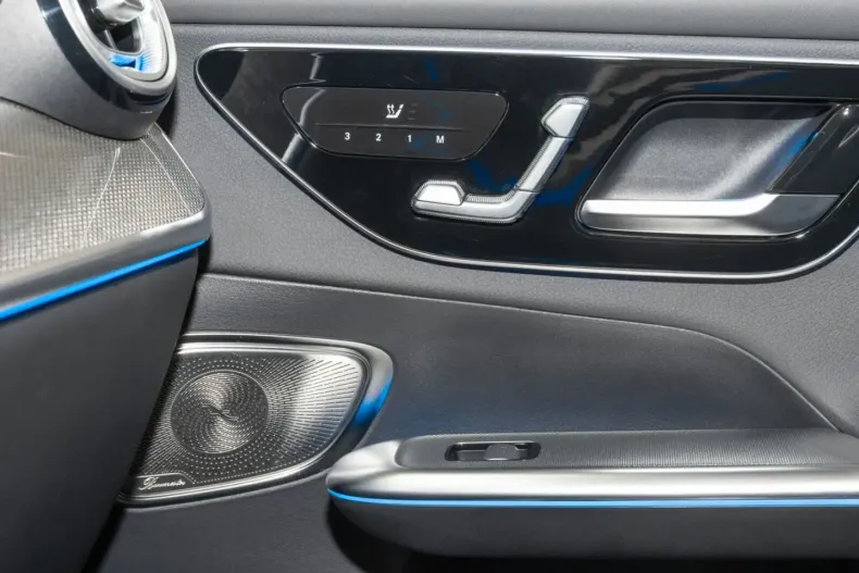 Mercedes-Benz GLC 300 din 2024 cu 14.344 km - oferta MER103627 - foto 13