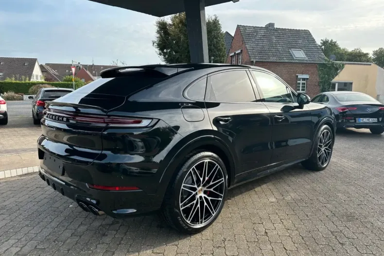 Porsche Cayenne din 2023 cu 11.000 km - oferta POR103631 - foto 5