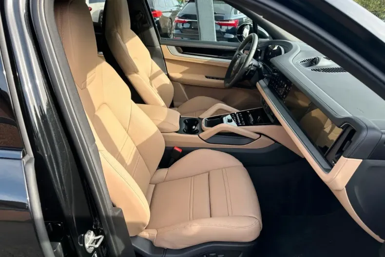 Porsche Cayenne din 2023 cu 11.000 km - oferta POR103631 - foto 11