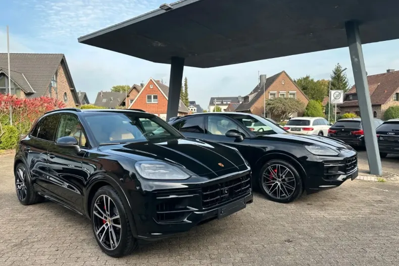 Porsche Cayenne din 2023 cu 11.000 km - oferta POR103631 - foto 16