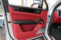 Porsche Cayenne din 2023 cu 42.500 km - oferta POR103633 - foto 5