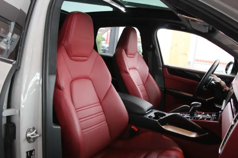 Porsche Cayenne din 2023 cu 42.500 km - oferta POR103633 - foto 17