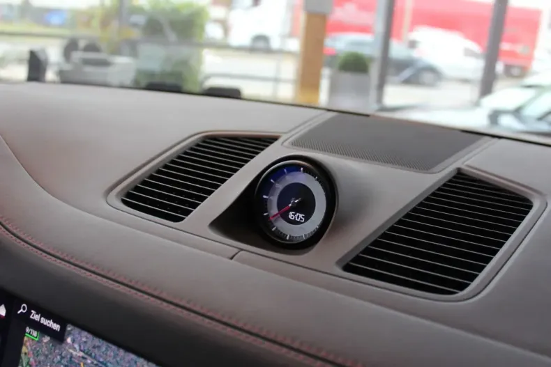 Porsche Cayenne din 2023 cu 42.500 km - oferta POR103633 - foto 19