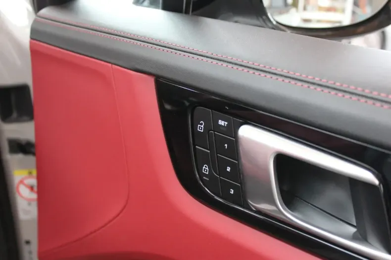 Porsche Cayenne din 2023 cu 42.500 km - oferta POR103633 - foto 25