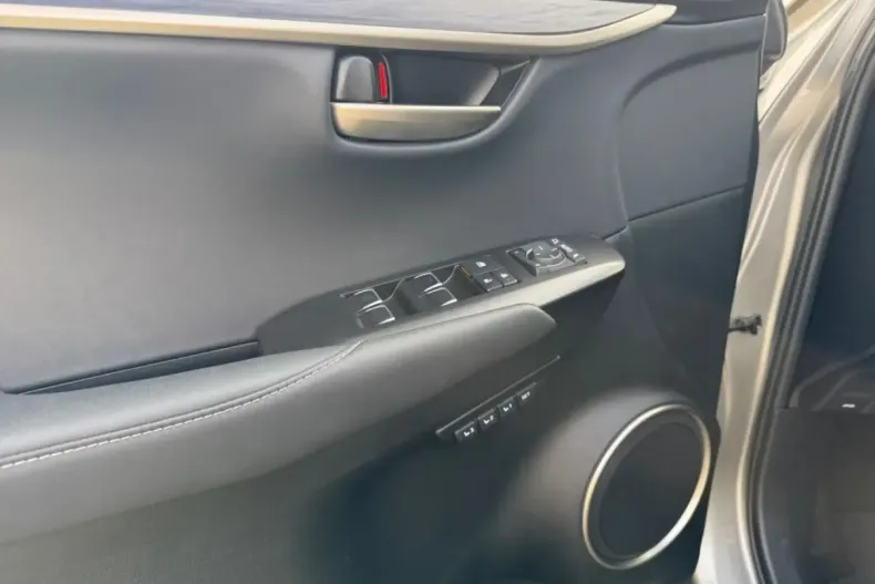 Lexus NX 300 din 2021 cu 55.000 km - oferta LEX103636 - foto 14