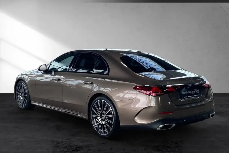 Mercedes-Benz E 450 din 2024 cu 12.398 km - oferta MER103640 - foto 3