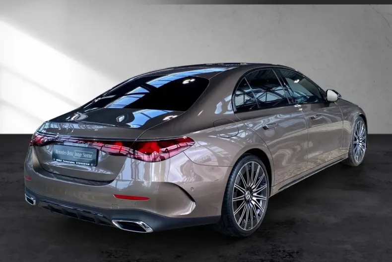 Mercedes-Benz E 450 din 2024 cu 12.398 km - oferta MER103640 - foto 4