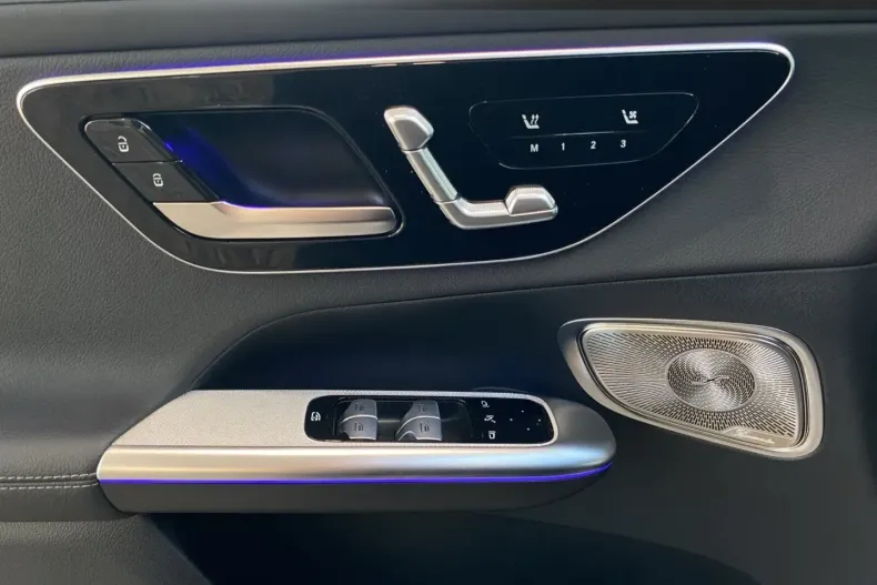 Mercedes-Benz GLC 450 din 2024 cu 15.198 km - oferta MER103642 - foto 14