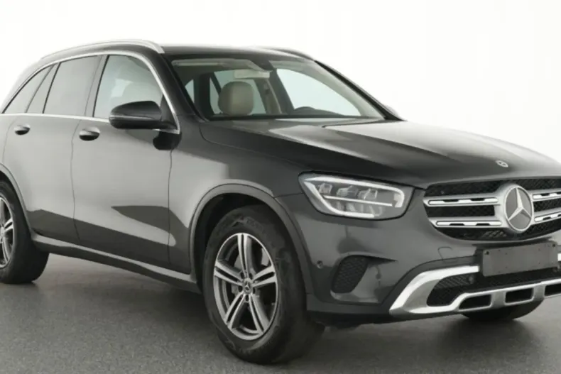 Mercedes-Benz GLC 200 din 2020 cu 90.000 km - oferta MER103645 - foto 2
