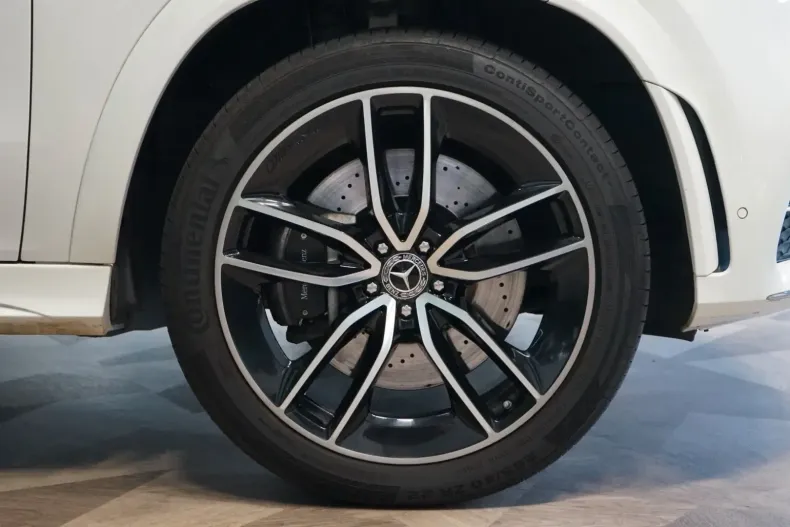 Mercedes-Benz GLE 400 din 2020 cu 66.482 km - oferta MER103646 - foto 5