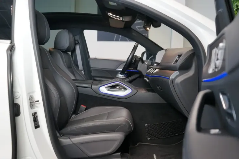 Mercedes-Benz GLE 400 din 2020 cu 66.482 km - oferta MER103646 - foto 20