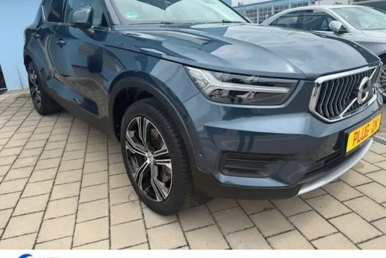 Volvo XC40 din 2020 cu 52.151 km - oferta VOL103656 - foto 3