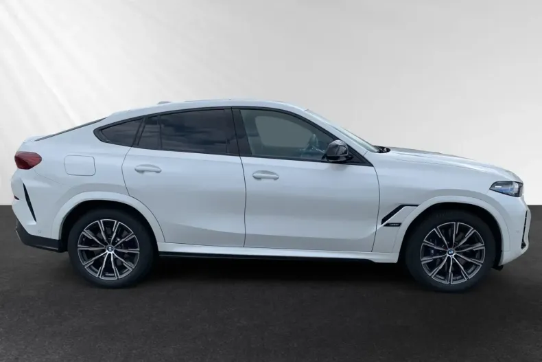 BMW X6 M60 din 2024 cu 23.988 km - oferta BMW103665 - foto 1
