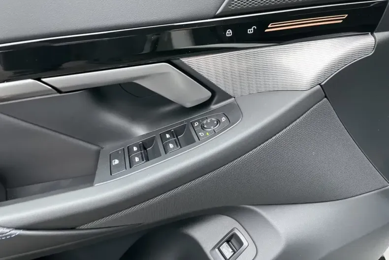 BMW 520 din 2025 cu 5 km - oferta BMW103674 - foto 5