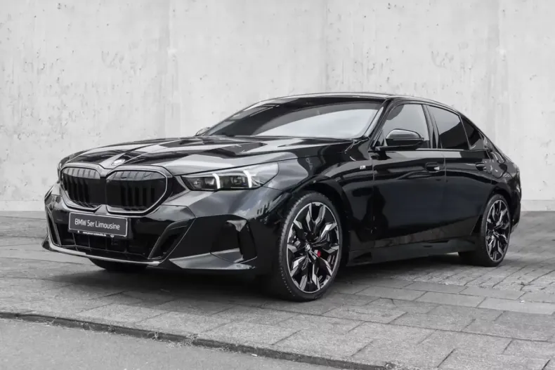 BMW 520 din 2025 cu 10 km - oferta BMW103691 - foto 1