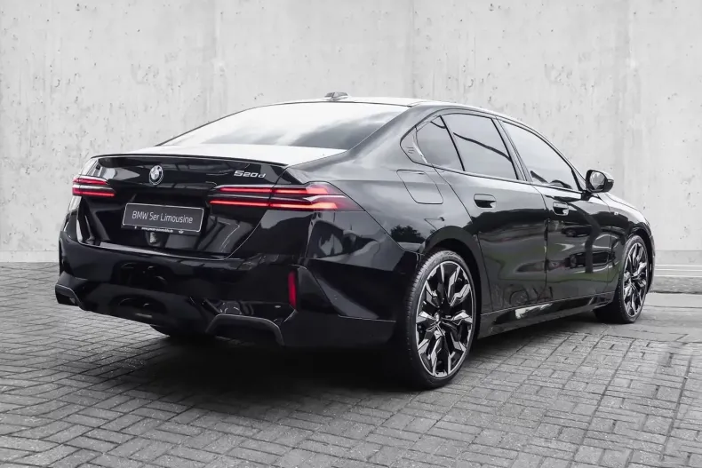 BMW 520 din 2025 cu 10 km - oferta BMW103691 - foto 2