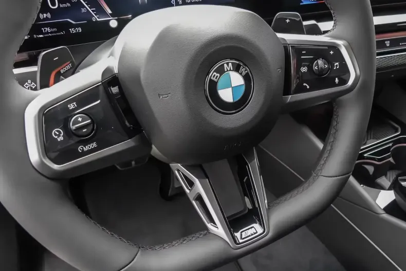 BMW 520 din 2025 cu 10 km - oferta BMW103691 - foto 8