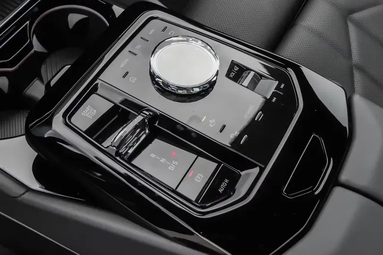 BMW 520 din 2025 cu 10 km - oferta BMW103691 - foto 10