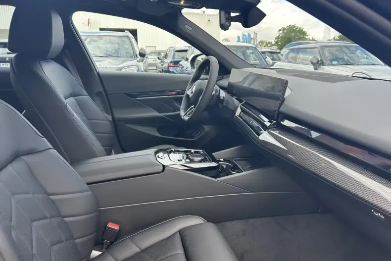 BMW 520 din 2025 cu 10 km - oferta BMW103698 - foto 6